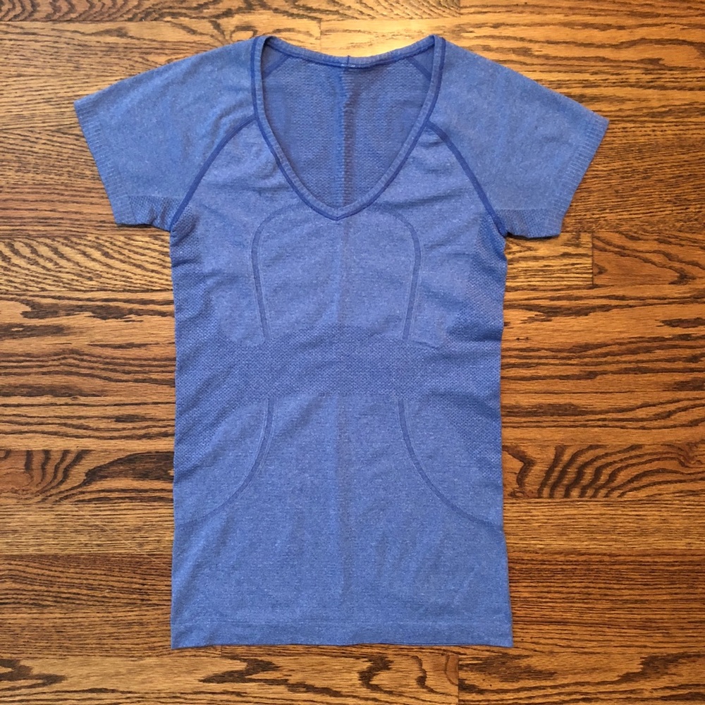 Lululemon run swiftly tech v neck blue